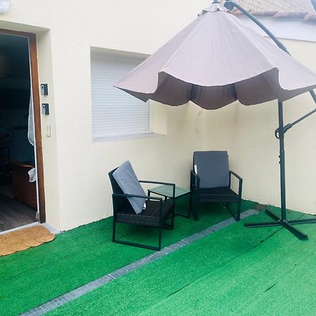 Le Petit Prince , Jolie Maisonnette Terrasse Netflix Parking Prive Jeux De Societe Bourg-en-Bresse Eksteriør billede