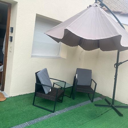 Le Petit Prince , Jolie Maisonnette Terrasse Netflix Parking Prive Jeux De Societe Bourg-en-Bresse Eksteriør billede