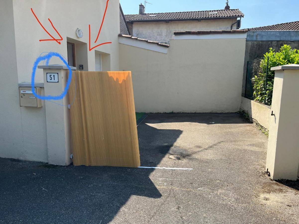 Le Petit Prince , Jolie Maisonnette Terrasse Netflix Parking Prive Jeux De Societe Bourg-en-Bresse Eksteriør billede