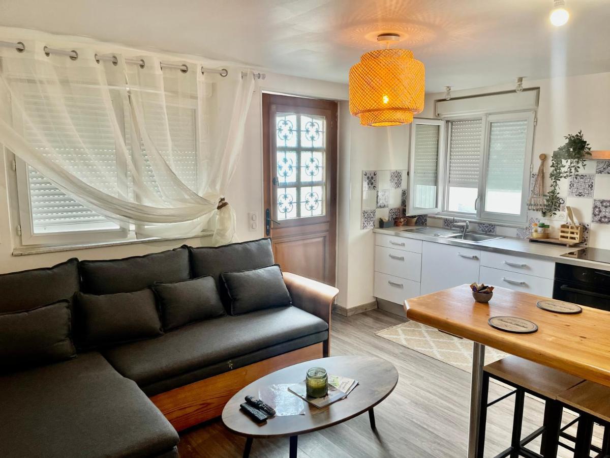 Le Petit Prince , Jolie Maisonnette Terrasse Netflix Parking Prive Jeux De Societe Bourg-en-Bresse Eksteriør billede
